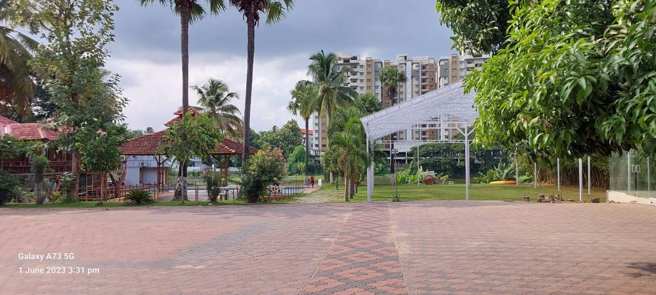 Udaya Resort Палаккад Екстер'єр фото